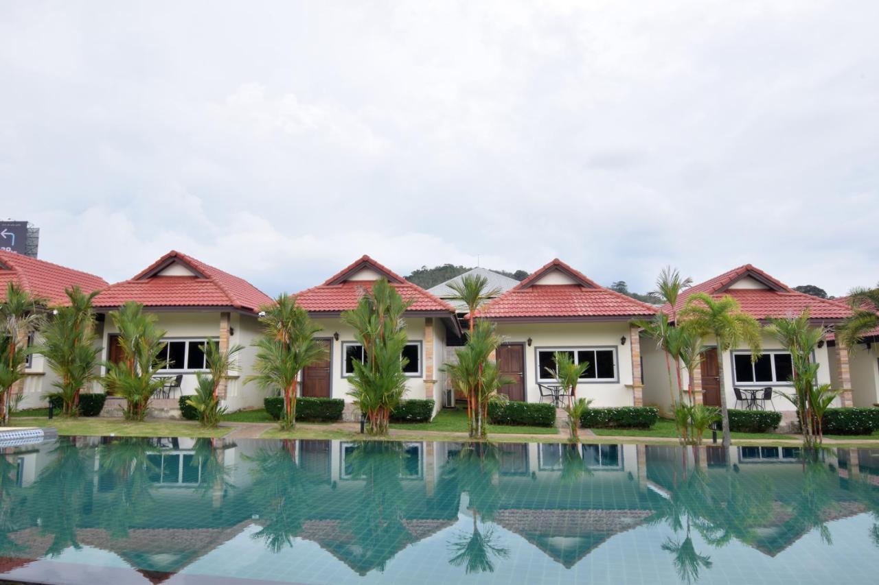 Phuket Airport Villa Бан Бо Хан Экстерьер фото